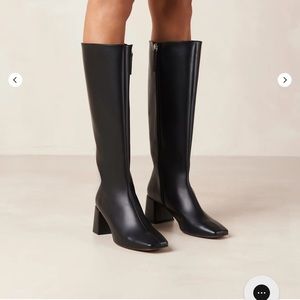 Alohas Chalk Black Knee/high Boots
